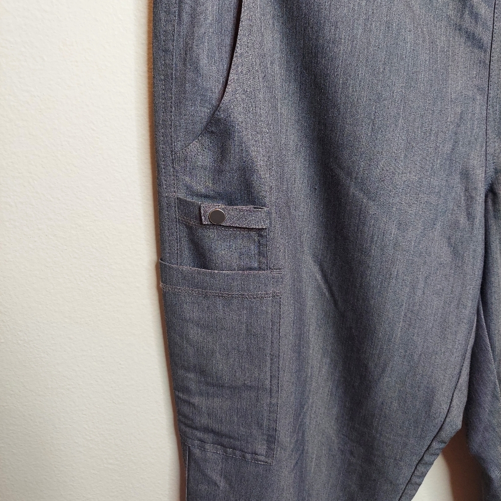 Med Couture "Ally" Yoga Waist Cargo Scrub Pant, Size MP - Picture 3 of 5